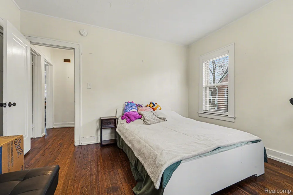 39 Neome Drive Pontiac City, MI 48341