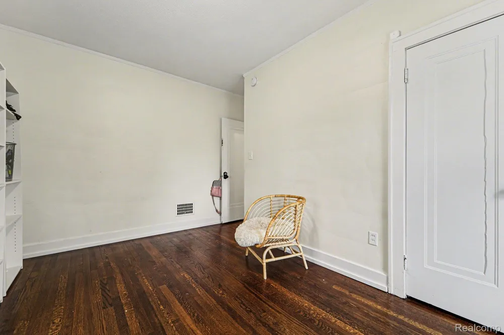 39 Neome Drive Pontiac City, MI 48341