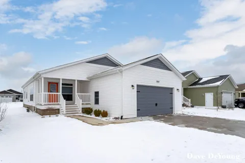 5212 E Scenic Turn Lane