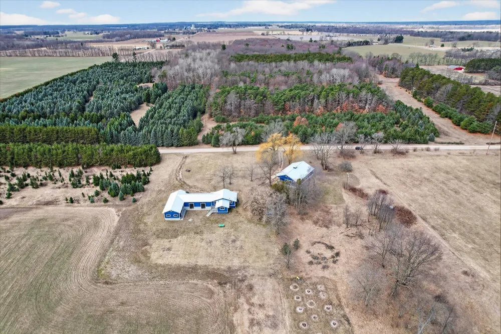 6130 Arbogast Road Winfield Township, MI 49329