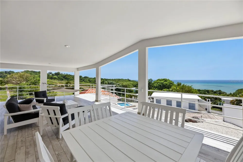 94 EL COCAL COUNTRY AND BEACH CLUB Yabucoa, PR 00767