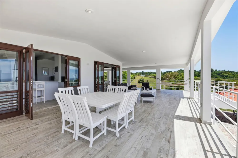 94 EL COCAL COUNTRY AND BEACH CLUB Yabucoa, PR 00767