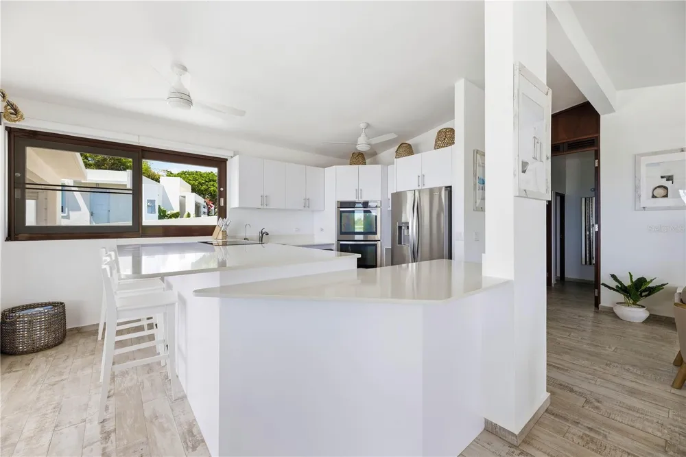 94 EL COCAL COUNTRY AND BEACH CLUB Yabucoa, PR 00767