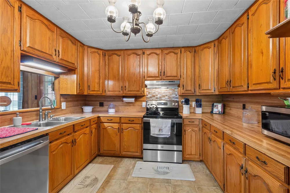 286 Lynwood Burkeville, TX 75932