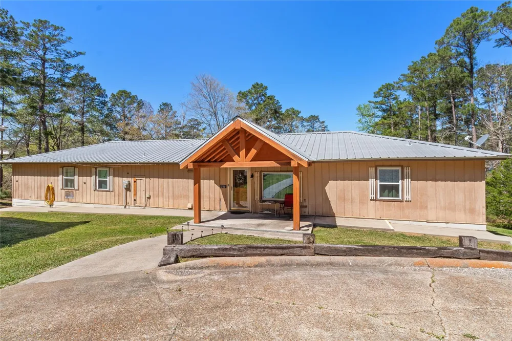 286 Lynwood Burkeville, TX 75932