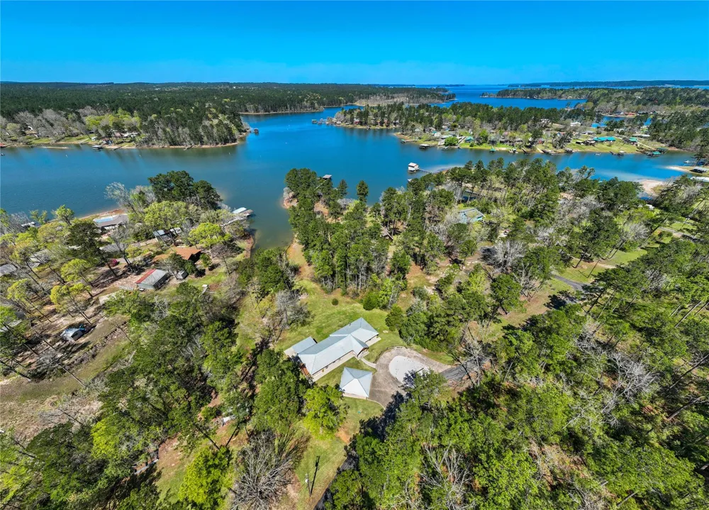 286 Lynwood Burkeville, TX 75932