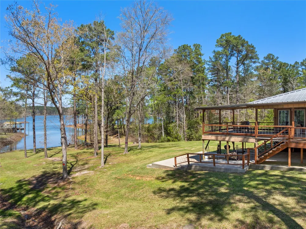 286 Lynwood Burkeville, TX 75932
