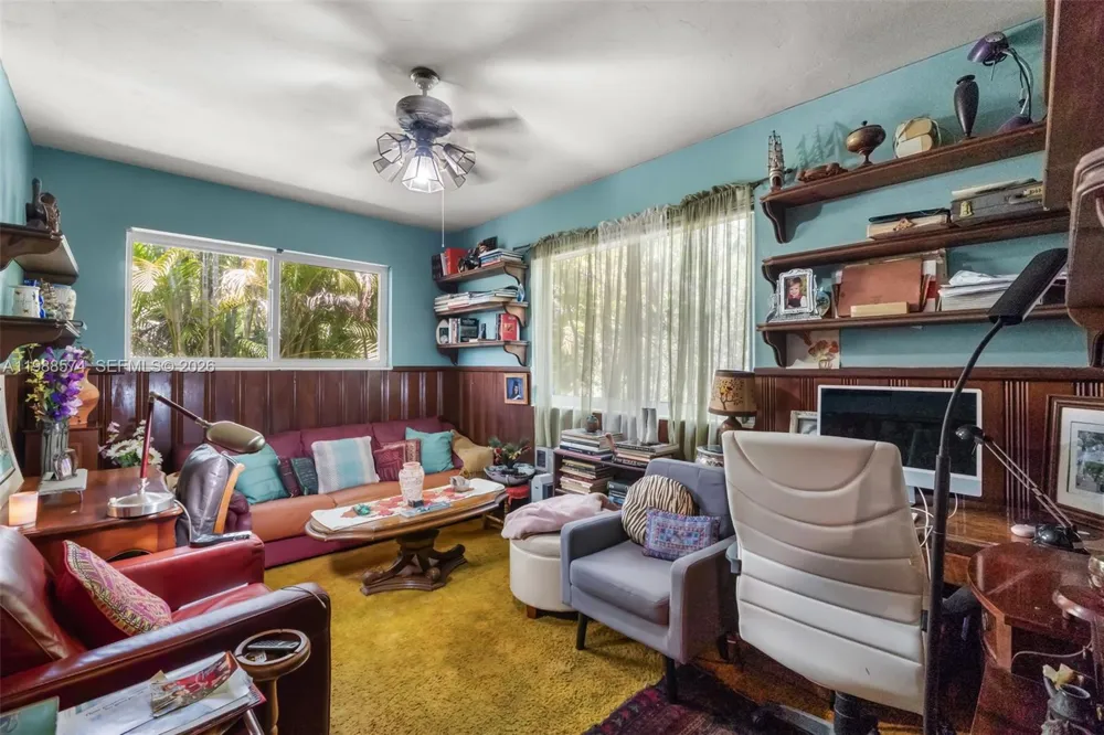 6005 SW 64th Pl South Miami, FL 33143