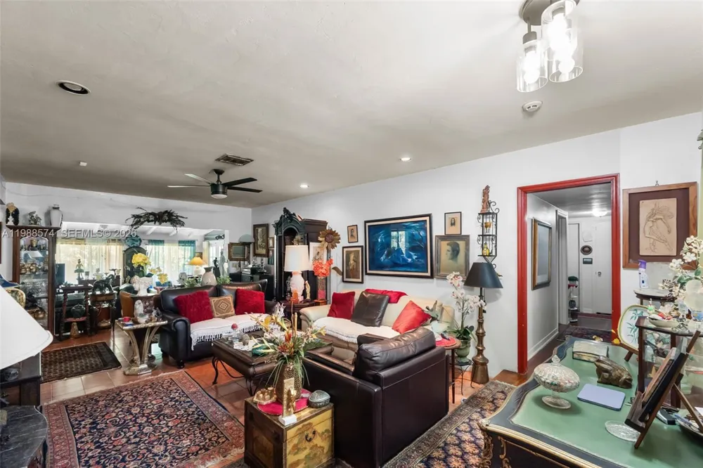 6005 SW 64th Pl South Miami, FL 33143