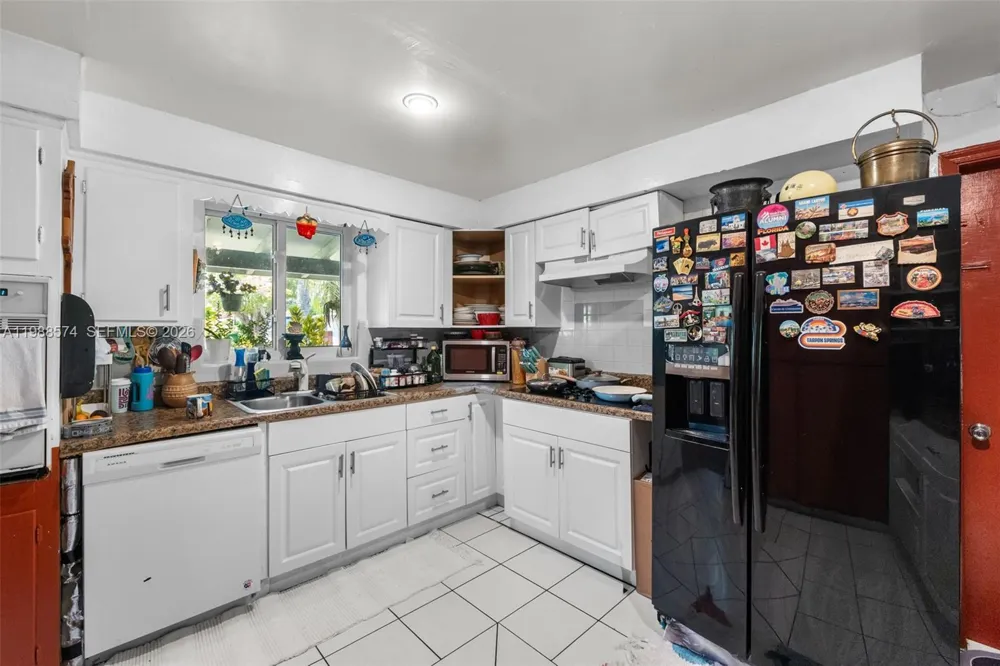 6005 SW 64th Pl South Miami, FL 33143