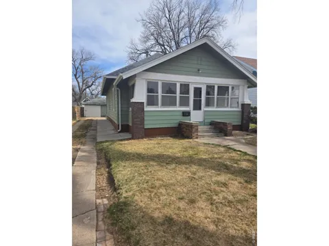 518 Lake Street
