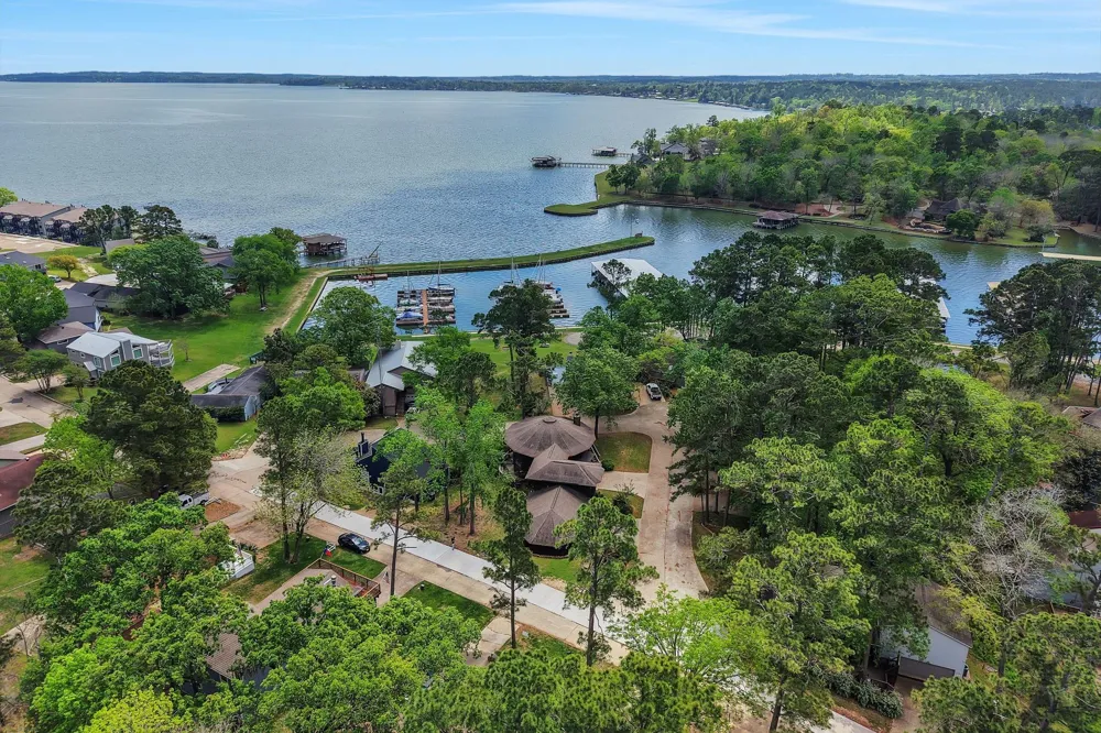 111 Harbour Row Drive Coldspring, TX 77331