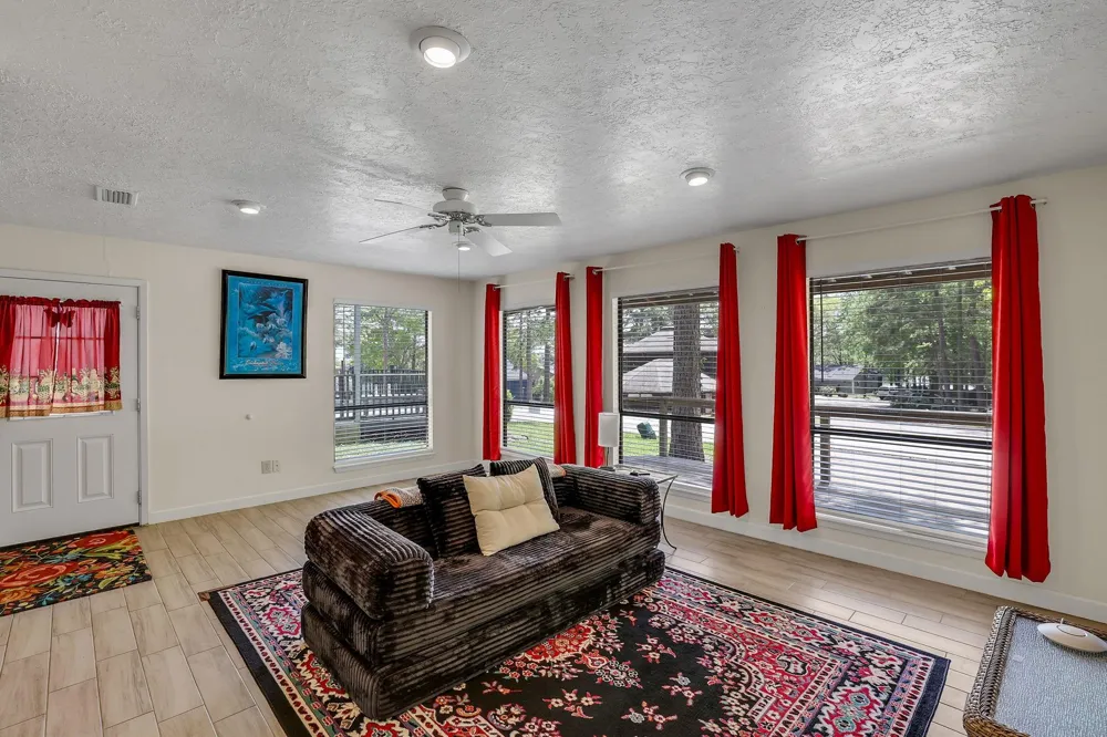 111 Harbour Row Drive Coldspring, TX 77331