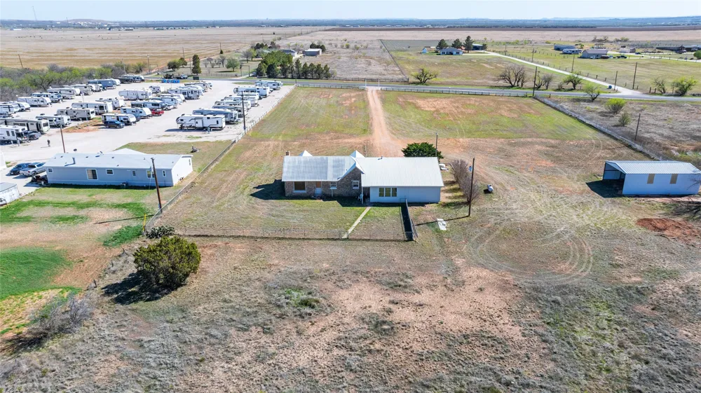 1450 Farm Road 605 Hawley, TX 79525