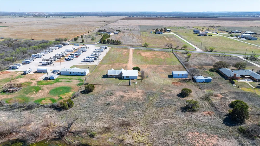 1450 Farm Road 605 Hawley, TX 79525