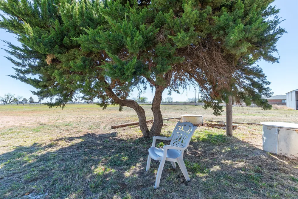 1450 Farm Road 605 Hawley, TX 79525
