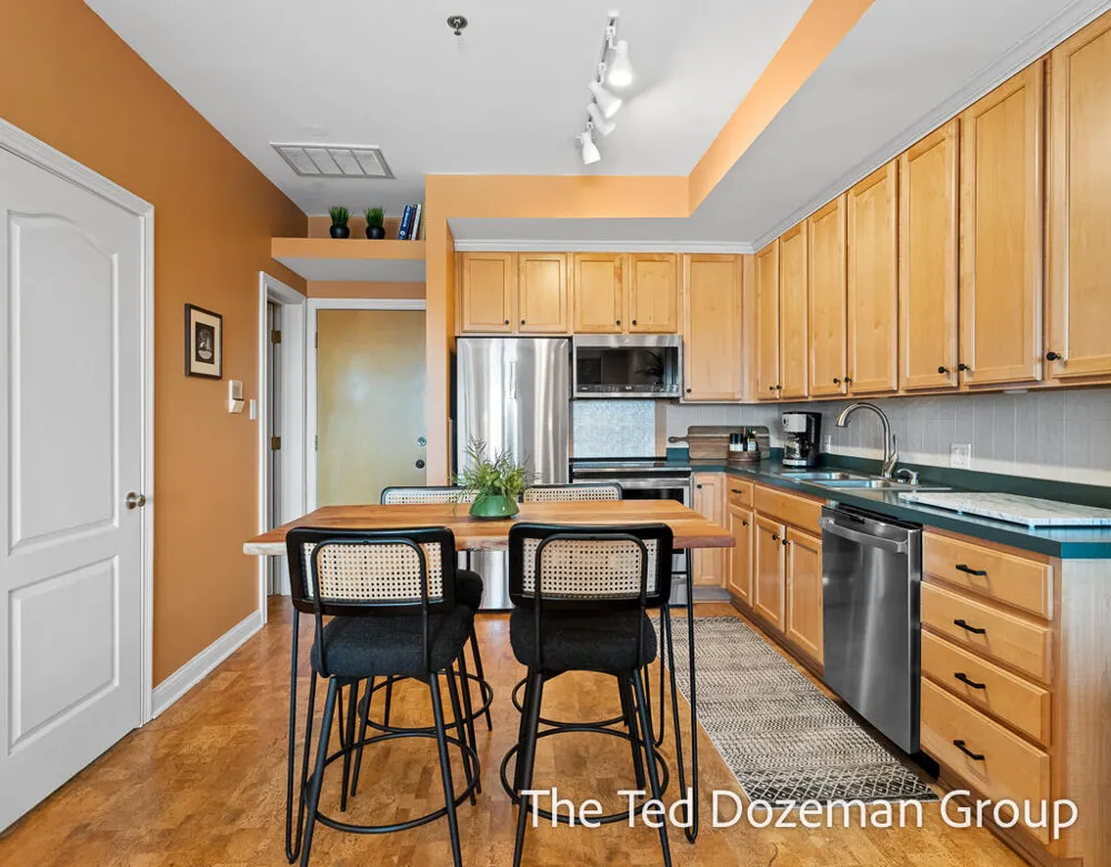 17 W 10th Street #450 Holland, MI 49423