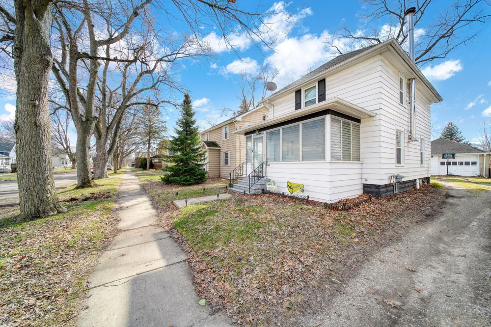 414 Pleasant Street Jackson, MI 49202