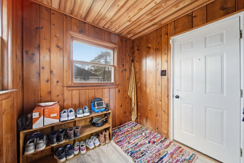 414 Pleasant Street Jackson, MI 49202