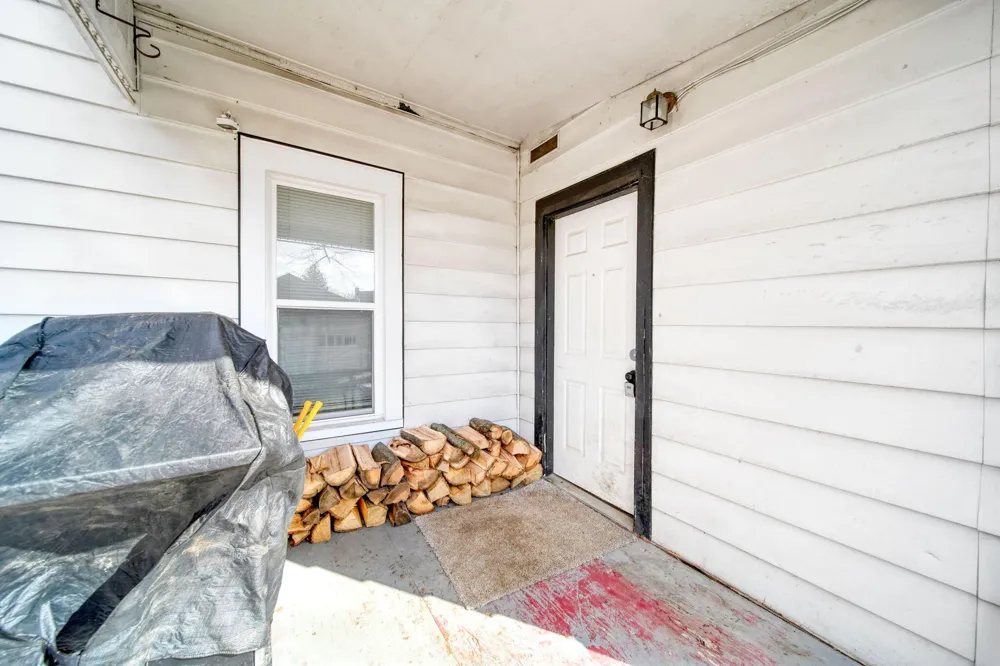 414 Pleasant Street Jackson, MI 49202