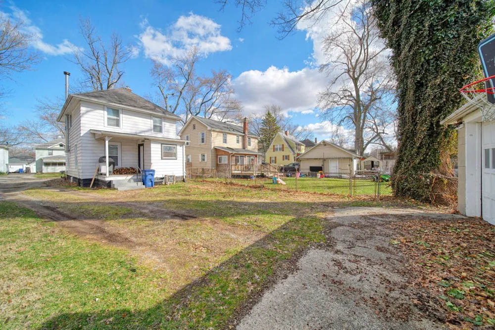 414 Pleasant Street Jackson, MI 49202
