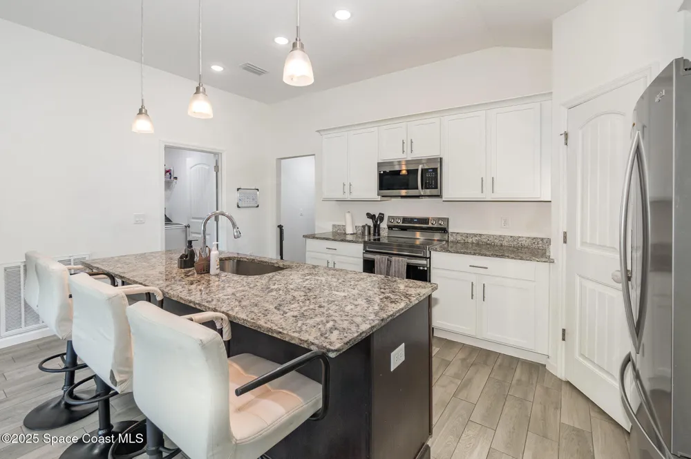 1534 Pine Street Orlando, FL 32824