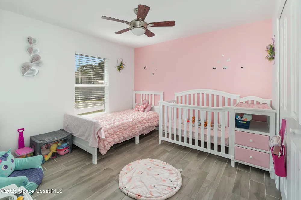 1534 Pine Street Orlando, FL 32824