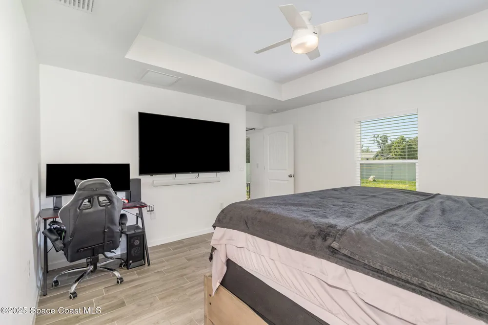 1534 Pine Street Orlando, FL 32824