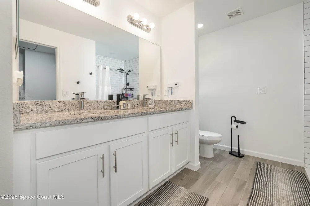 1534 Pine Street Orlando, FL 32824
