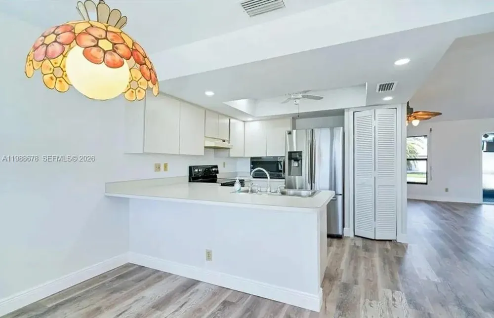 4145 SW 6th Place Cape Coral, FL 33914