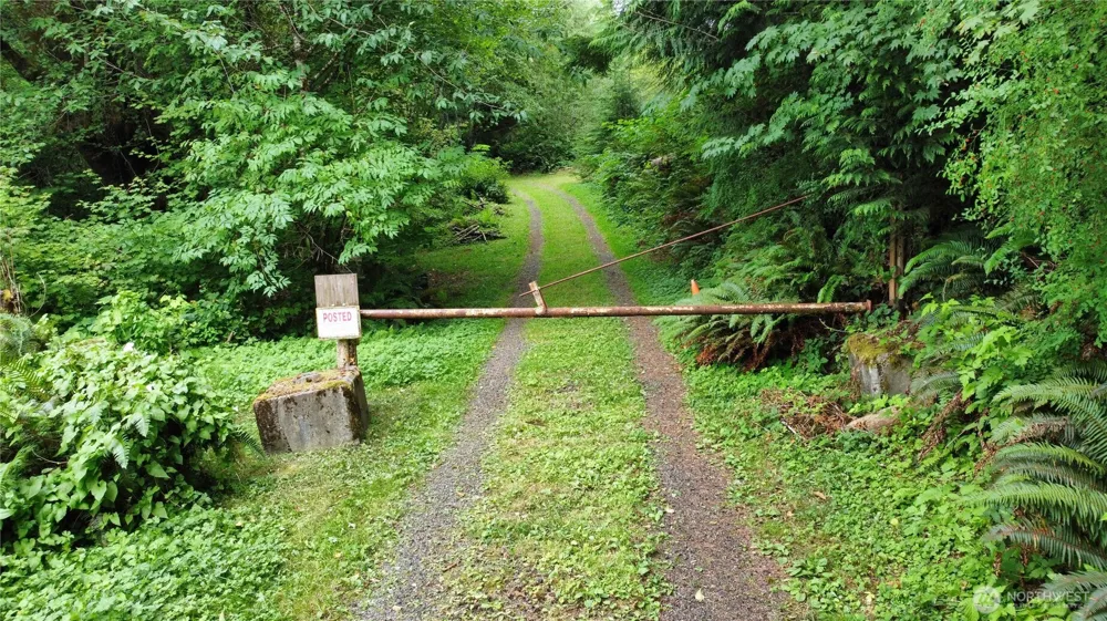 1608 E Hoquiam Road Hoquiam, WA 98550