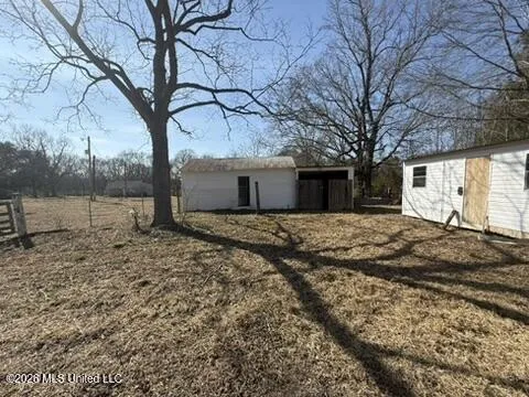 1332 Walker Road Terry, MS 39170
