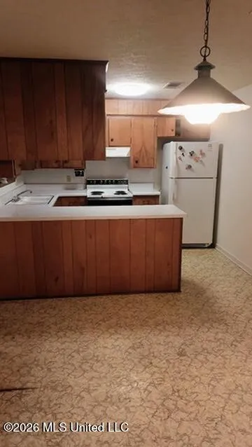 1332 Walker Road Terry, MS 39170