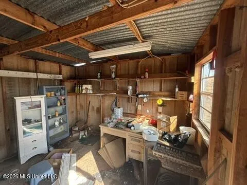 1332 Walker Road Terry, MS 39170