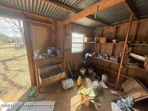 1332 Walker Road Terry, MS 39170