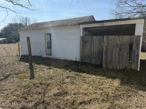 1332 Walker Road Terry, MS 39170
