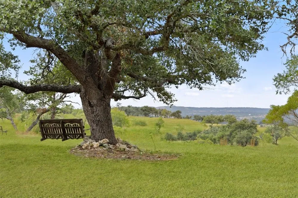 1900 Byrd Ranch Road Johnson City, TX 78636
