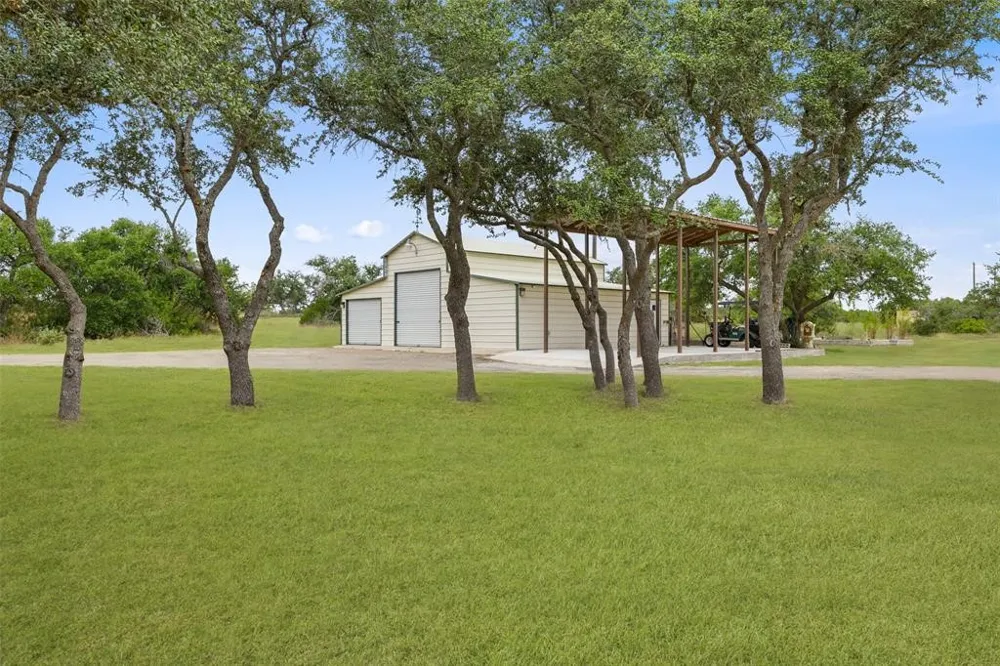 1900 Byrd Ranch Road Johnson City, TX 78636