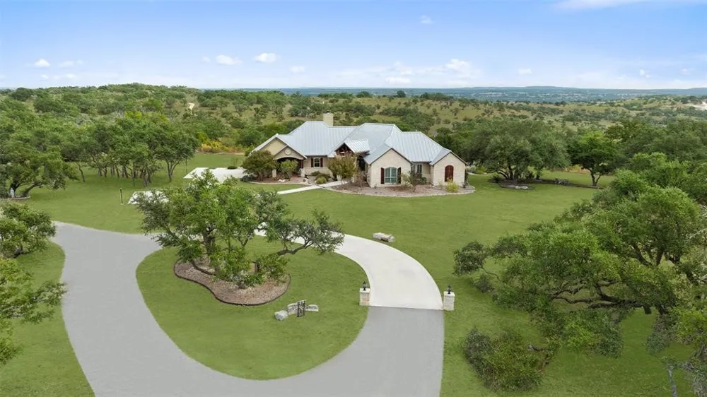 1900 Byrd Ranch Road Johnson City, TX 78636