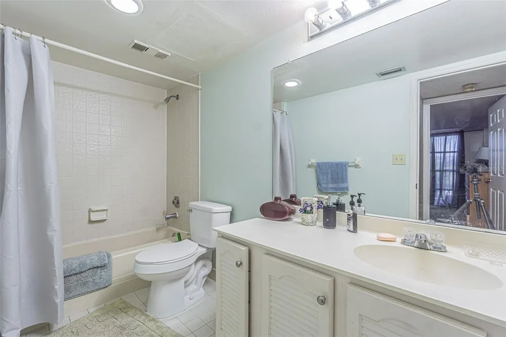 14820 RUE DE BAYONNE #301 Clearwater, FL 33762