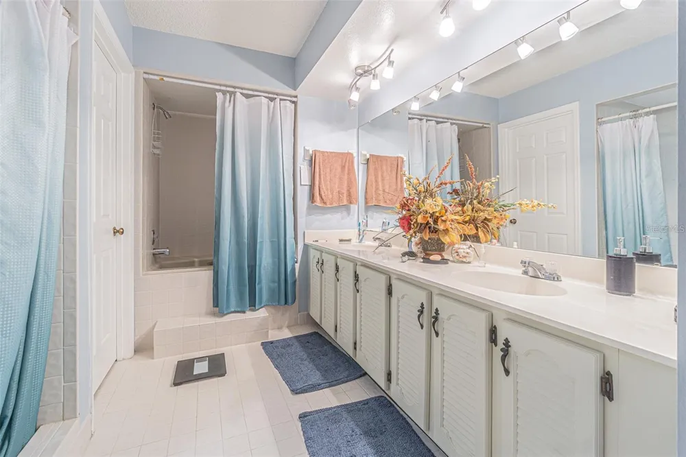 14820 RUE DE BAYONNE #301 Clearwater, FL 33762