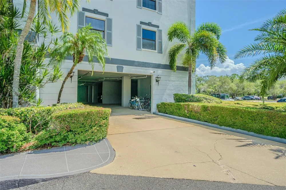 14820 RUE DE BAYONNE #301 Clearwater, FL 33762