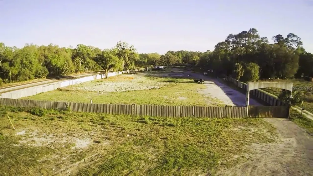 2504 OLD NEW YORK AVENUE Deland, FL 32720