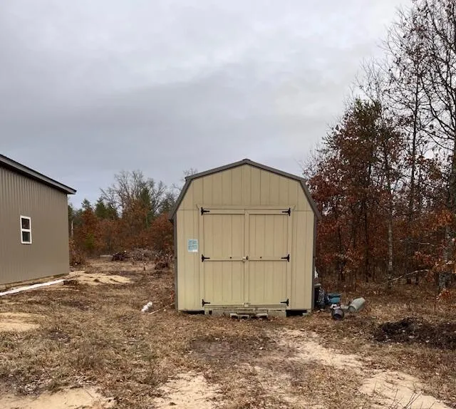 2319 E 38th Street Idlewild, MI 49642