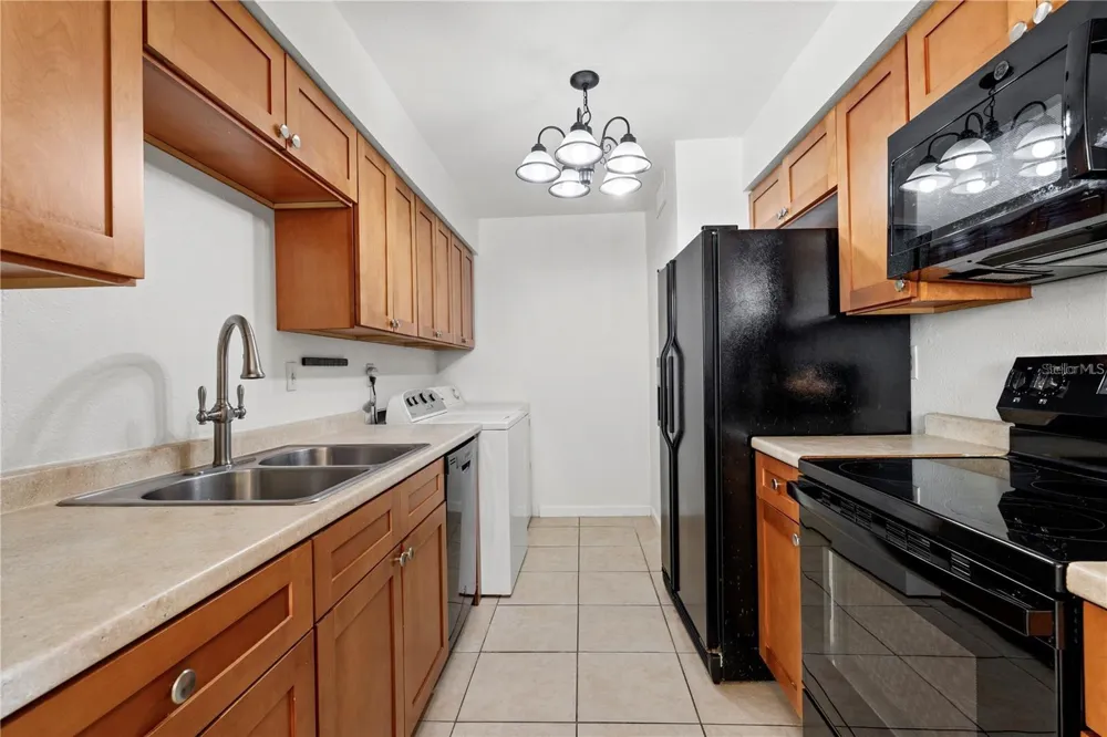 530 ORANGE DRIVE #11 Altamonte Springs, FL 32701