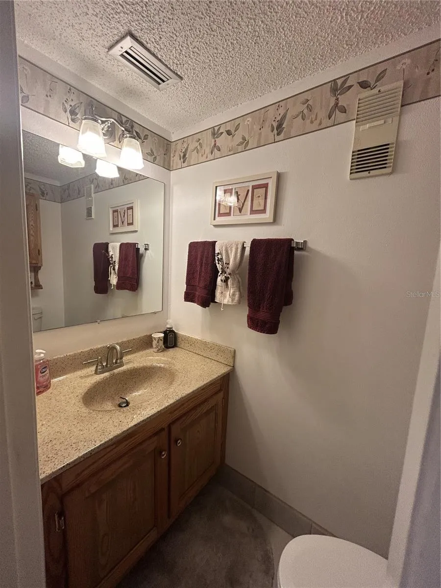 11485 OAKHURST ROAD #200-318 Largo, FL 33774