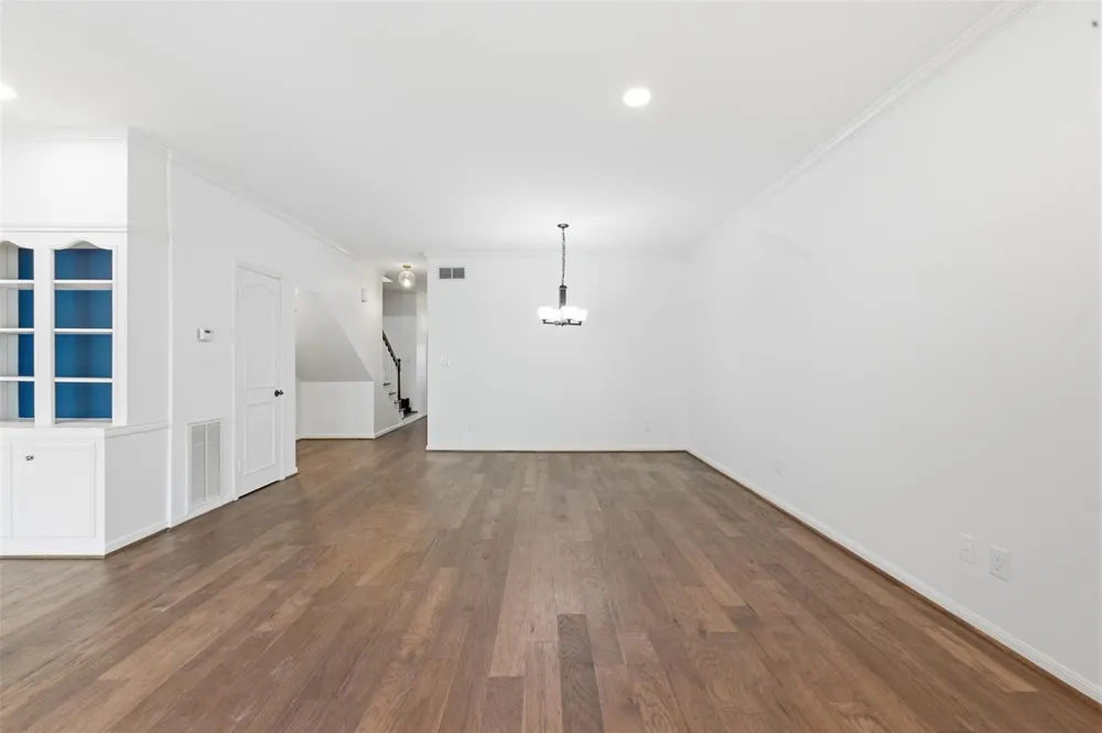 8614 Oakford Drive Houston, TX 77024