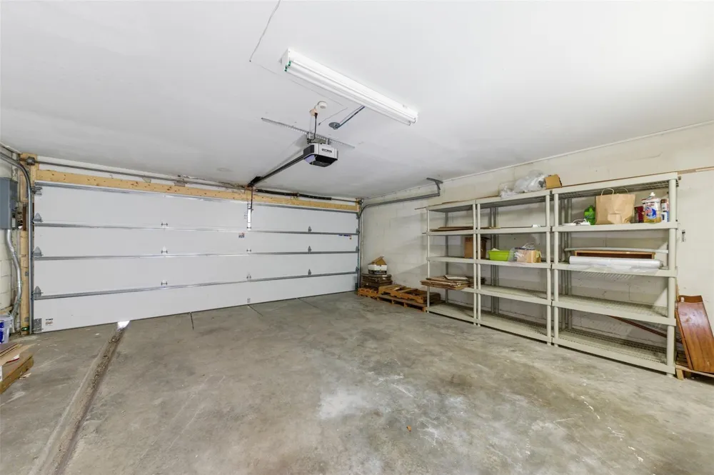 8614 Oakford Drive Houston, TX 77024