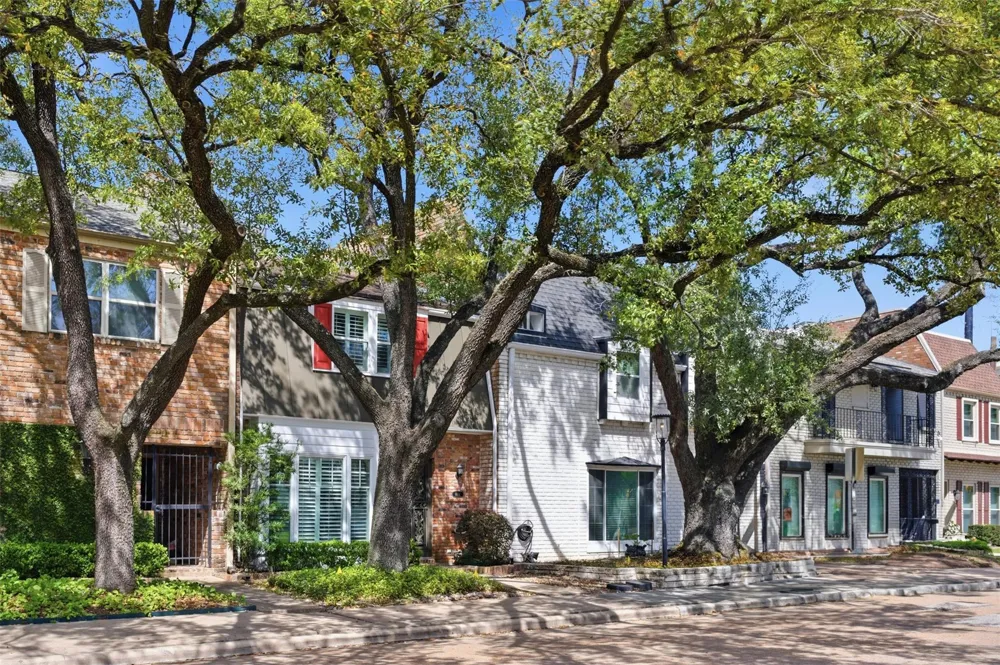 8614 Oakford Drive Houston, TX 77024