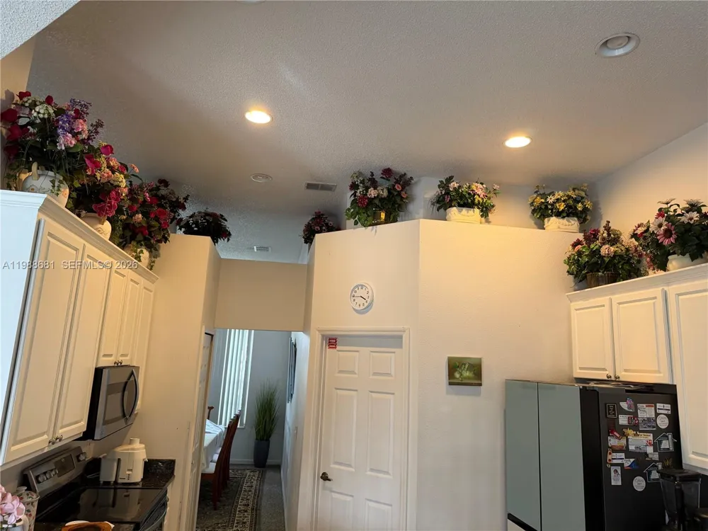 Address Not Shown Davenport, FL 33897